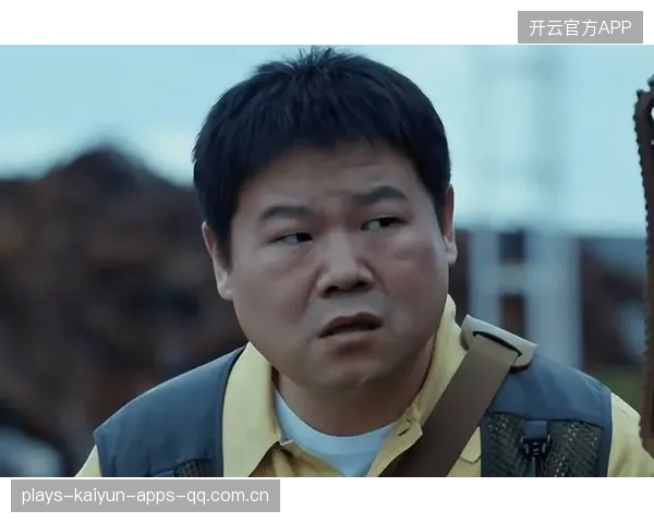 岳云鹏投冰壶：从“冰壶王”到“冰壶传奇”的坚韧与智慧